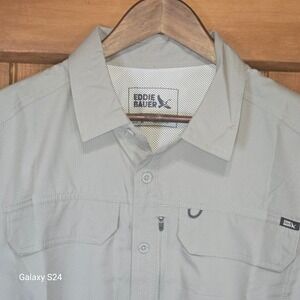 Eddie Bauer Mens Grey Ripstop Short Sleeve Hiking Fishing Shirt EB007166 Size M